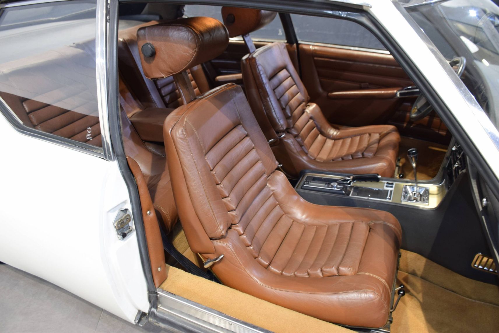 citroen SM blanc meije interieur cuir tabac